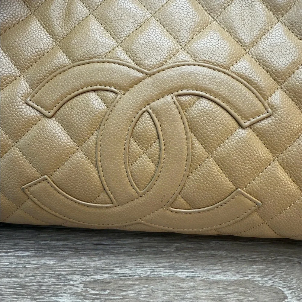 Chanel Cream Vintage Chic Quilted Tan Bowling Handbag - Picture 11 of 14